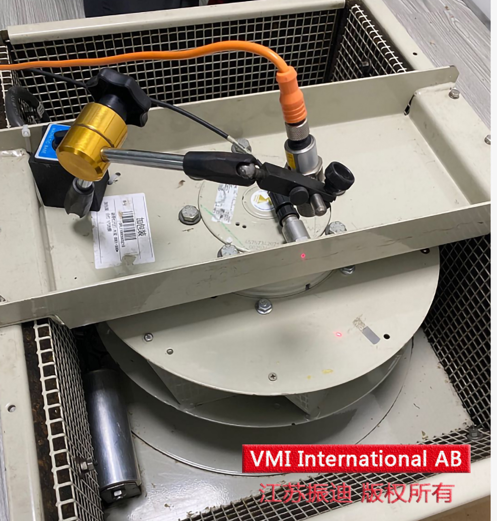 CXB多功能現(xiàn)場動平衡儀解決三倍速機(jī)電風(fēng)機(jī)故障故障！